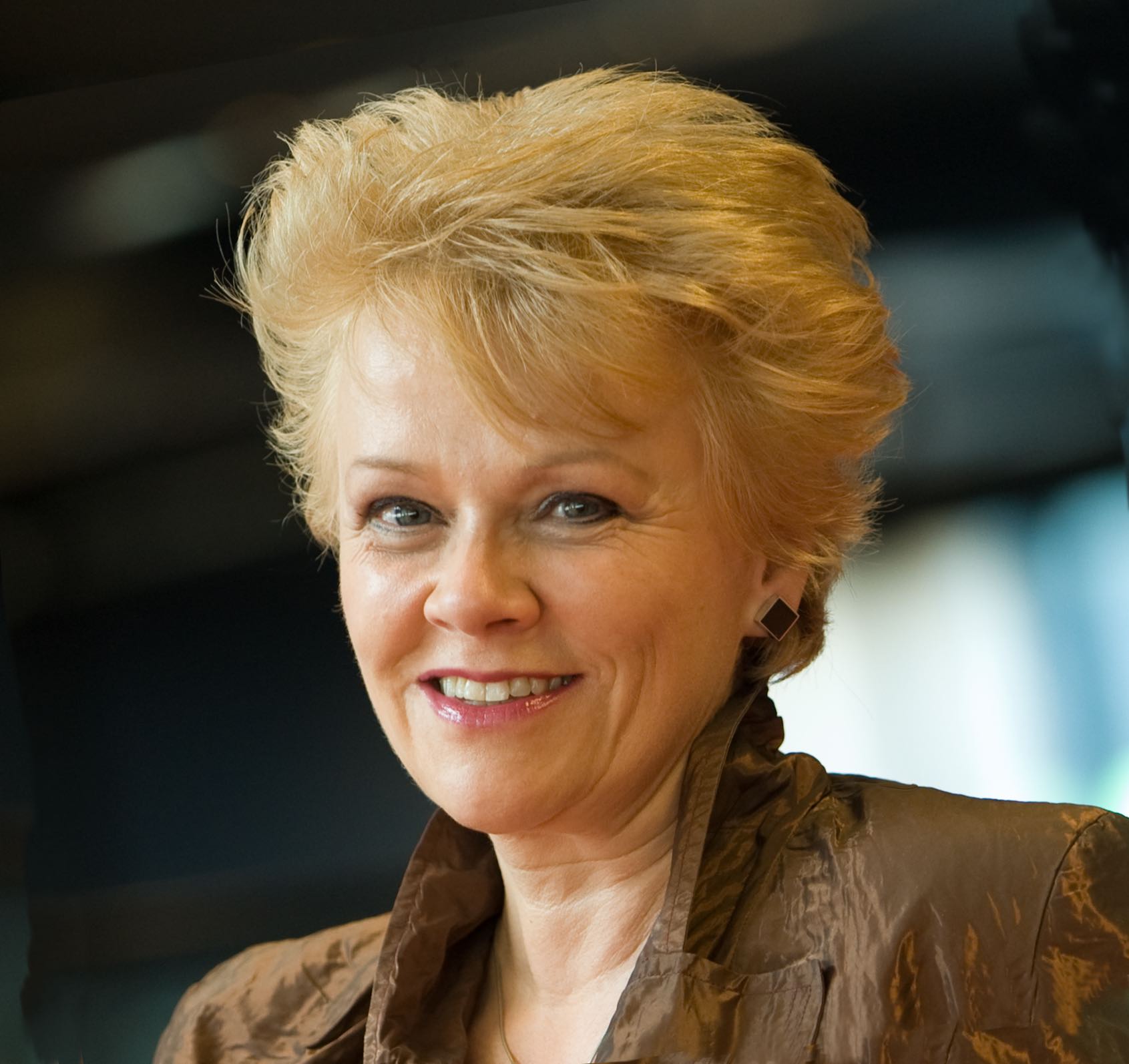 Portret Monique Krüs